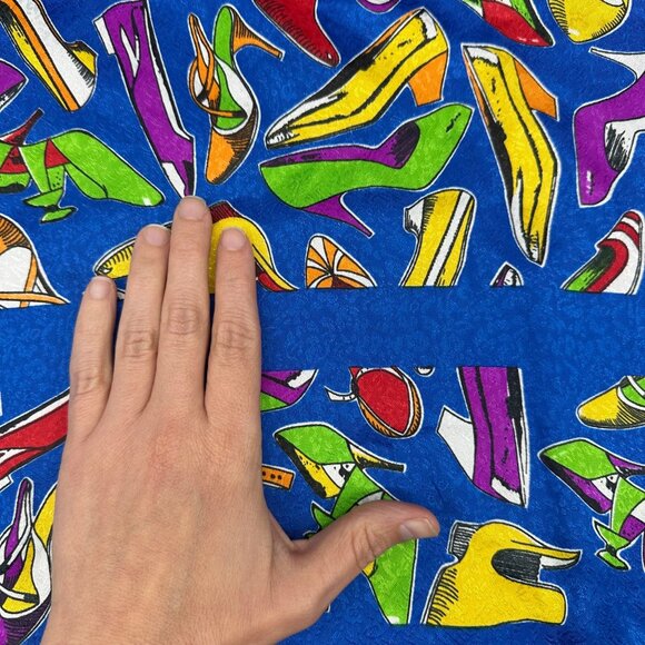 Vintage Scarf Blue Rainbow 1980s High Heel Shoes Korea Polyester Kitschy Retro - Picture 7 of 9